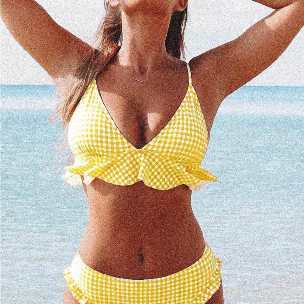 Cupshe Yellow Checkered Bikini with Ruffles Large NWT